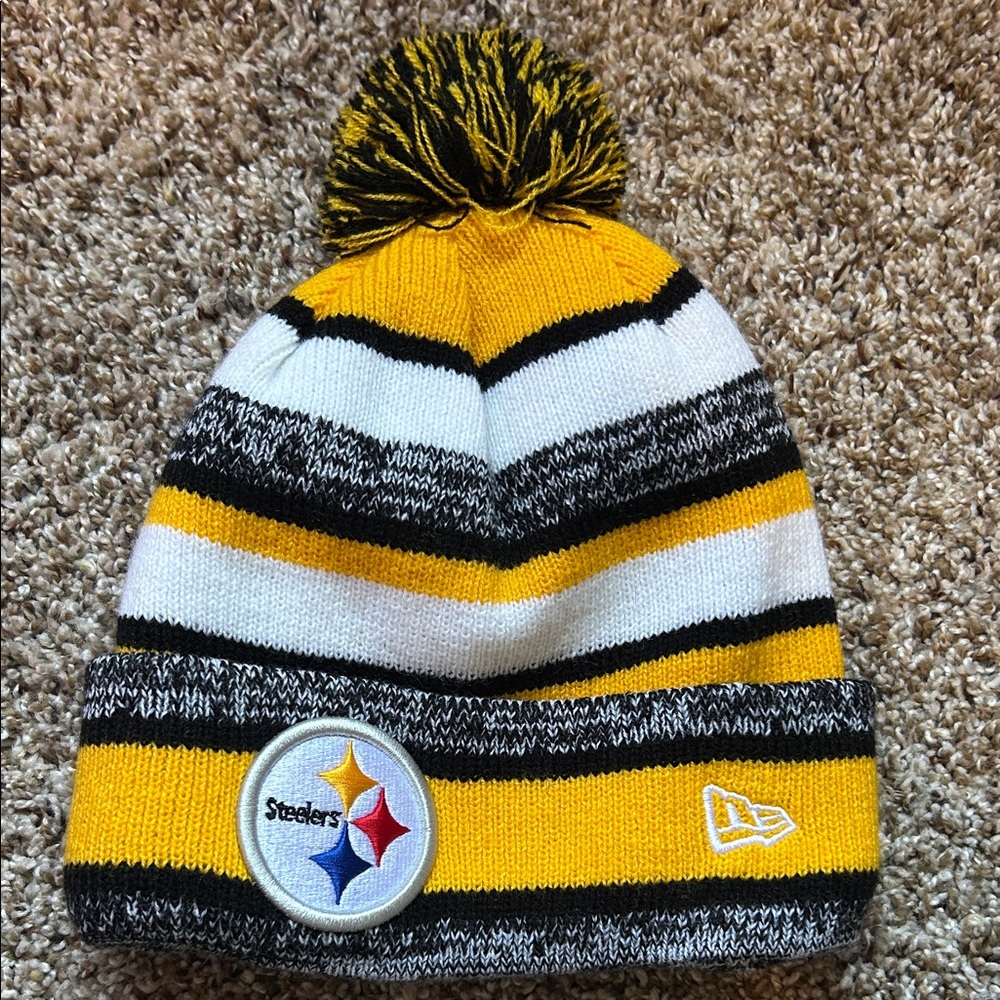New Era Steelers Striped Knit Beanie
